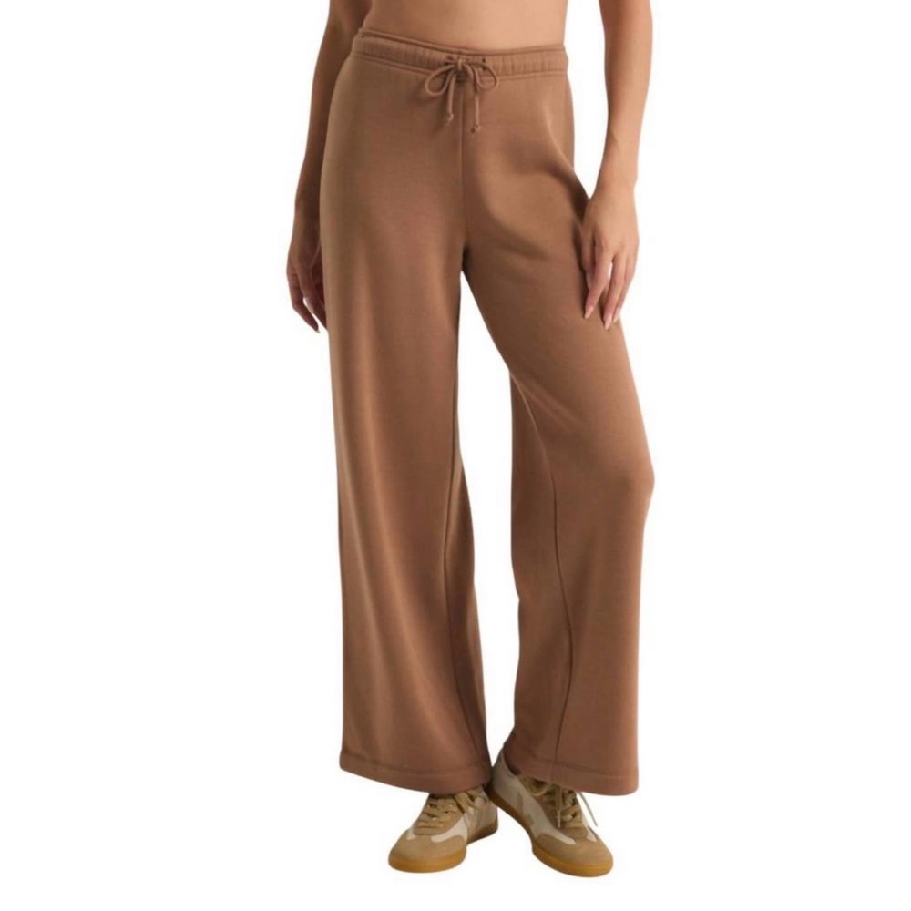 Z Supply Feeling the Moment sweatpants in Campfire color
